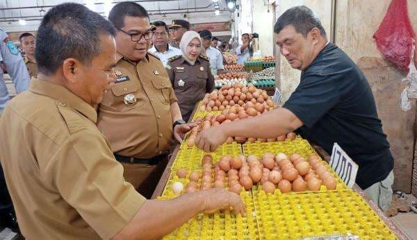 Stok Bahan Pokok di Bangka Jelang Nataru Aman, Pj Bupati Haris Minta Pedagang untuk Bersabar