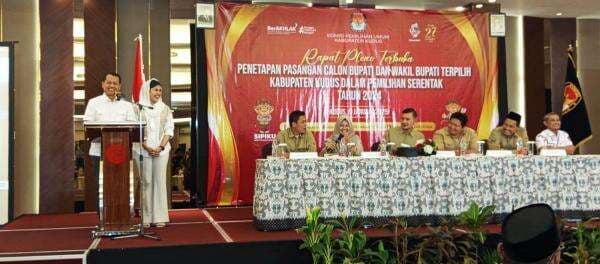 KPU Tetapkan Sam'ani-Bellinda Jadi Bupati-Wakil Bupati Kudus Terpilih 2025-2030