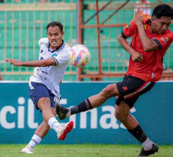 Laga Play Off Liga 2 Nasional Keras : Baku Hantam, Kapten Tim Persibo dan Persiku Dikartu Merah