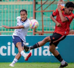 Laga Play Off Liga 2 Nasional Keras : Baku Hantam, Kapten Tim Persibo dan Persiku Dikartu Merah