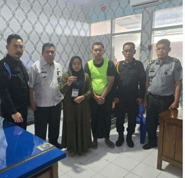 Istri Terciduk Selundupkan Narkoba di Lapas Takalar, Kini Ikut Terseret Hukum Istri Terciduk Selundupkan Narkoba di Lapas Takalar, Kini Ikut Terseret Hukum