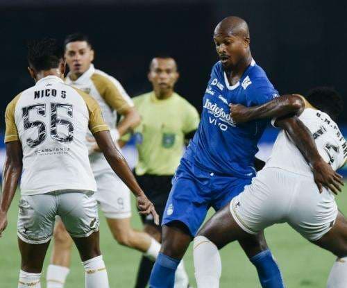 Persib Tanpa Dua Striker Utama Saat Hadapi Borneo FC, Ini Kata Bojan Hodak Persib Tanpa Dua Striker Utama Saat Hadapi Borneo FC, Ini Kata Bojan Hodak