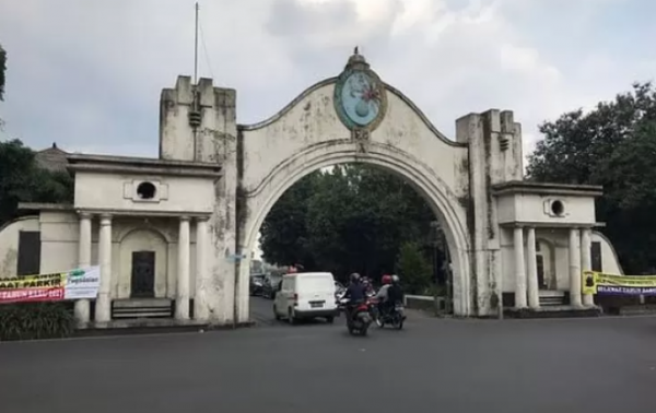 UMK Solo Naik! Kota Surakarta Peringkat ke 16 UMK 2025 Jawa Tengah: Kota Semarang Tertinggi UMK Solo Naik! Kota Surakarta Peringkat ke 16 UMK 2025 Jawa Tengah: Kota Semarang Tertinggi