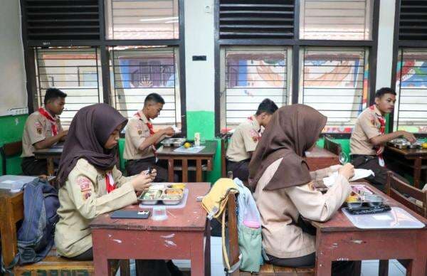 Program Makan Bergizi Gratis: Rp300 Ribu Per Bulan untuk Anak Sekolah, Sudah Berjalan di 26 Provinsi