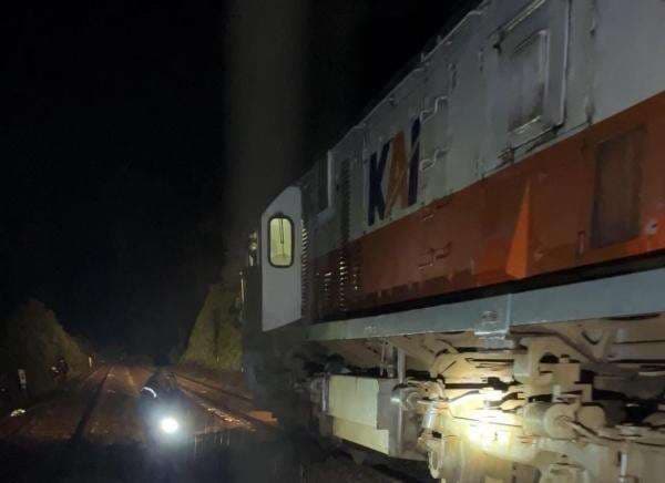 2 Peristiwa Ini Bikin KA Terlambat, Ini Cara Klaim Service Recovery Tiket KAI 2 Peristiwa Ini Bikin KA Terlambat, Ini Cara Klaim Service Recovery Tiket KAI