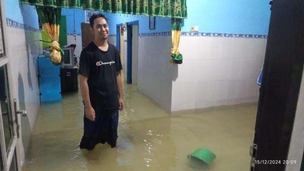 Hujan Deras, Rumah Warga Ngampelsari Terendam Banjir