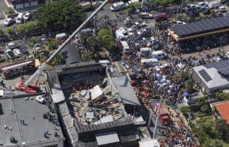 Ngerik! Atap Kelab Malam Ambruk di Republik Dominika, 66 Orang Tewas Ngerik! Atap Kelab Malam Ambruk di Republik Dominika, 66 Orang Tewas