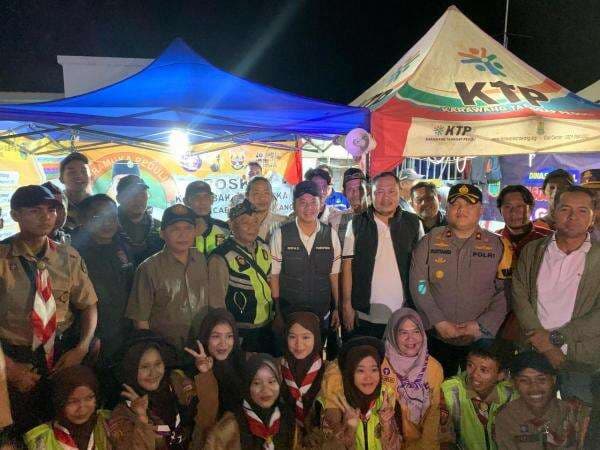 Forkompimda Karawang Pantau Arus Mudik di Jalan Lingkar Luar Tanjungpura Forkompimda Karawang Pantau Arus Mudik di Jalan Lingkar Luar Tanjungpura