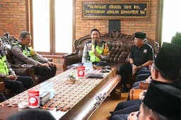 Dinginkan Politik Pilkada, Kapolres Silaturahmi ke Perguruan Silat di Bojonegoro