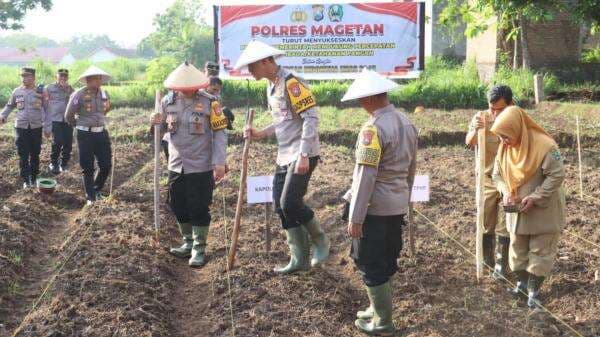 Bangunkan Lahan Tidur, Polres Magetan Dukung Program Ketahanan Pangan Prabowo