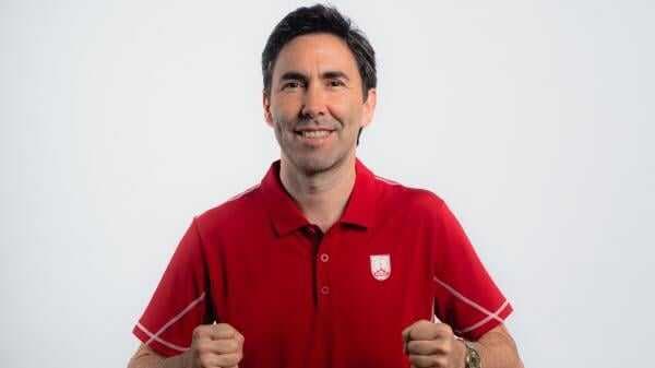 Mantan Pemandu Bakat Barcelona, Resmi Gabung Persis Solo sebagai Asisten Pelatih Mantan Pemandu Bakat Barcelona, Resmi Gabung Persis Solo sebagai Asisten Pelatih