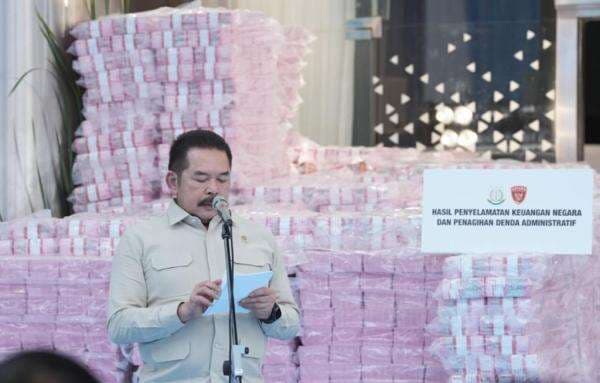 Satgas PKH Kembalikan 4 Juta Hektare Kawasan Hutan Sawit dan Konservasi ke Negara Satgas PKH Kembalikan 4 Juta Hektare Kawasan Hutan Sawit dan Konservasi ke Negara