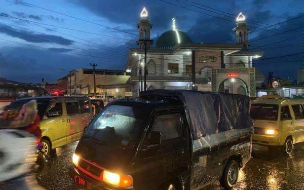 BNPB Sebut Curah Hujan 4-5 Bulan Turun Dalam Satu Malam di Bireun Aceh BNPB Sebut Curah Hujan 4-5 Bulan Turun Dalam Satu Malam di Bireun Aceh