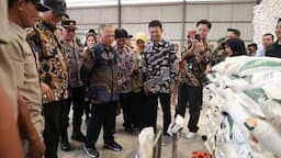 Jelang Nataru, Pj Wali Kota Tasikmalaya Pastikan Stok Beras di Gudang Bulog Aman hingga Awal 2025