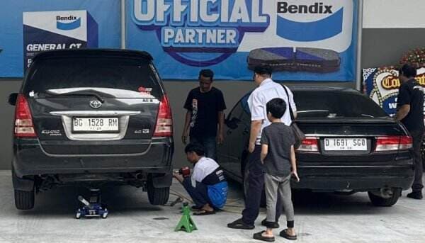 Penjualan Mobil Baru di Indonesia Lesu, Industri Komponen Justru Berkembang