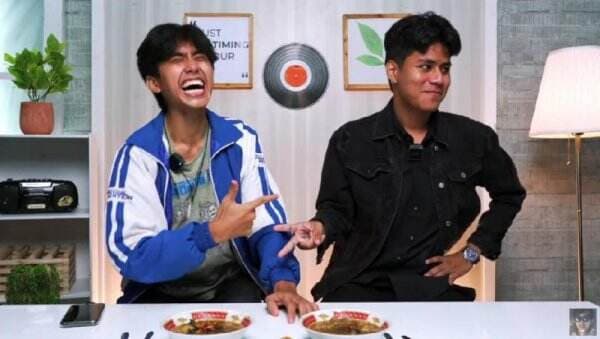 Heboh Ekspresi Lucu Farel Logic Santap Makanan Ekstrem, Labi-Labi hingga Kodok