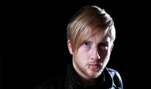 Mantan Drummer My Chemical Romance Bob Bryar Ditemukan Tewas di Rumahnya