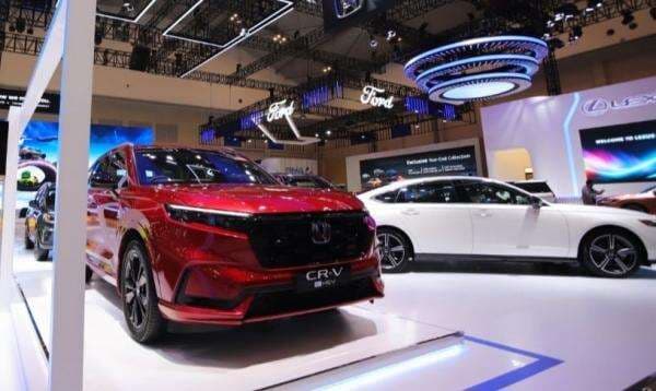 Honda Pede Penjualan Akan Meningkat kalau Mobil Hybrid Bebas Ganjil-Genap Honda Pede Penjualan Akan Meningkat kalau Mobil Hybrid Bebas Ganjil-Genap