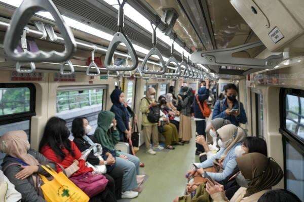 LRT Jabodebek Target Layani 120 Ribu Orang Selama Long Weekend 18-20 April 2025 LRT Jabodebek Target Layani 120 Ribu Orang Selama Long Weekend 18-20 April 2025