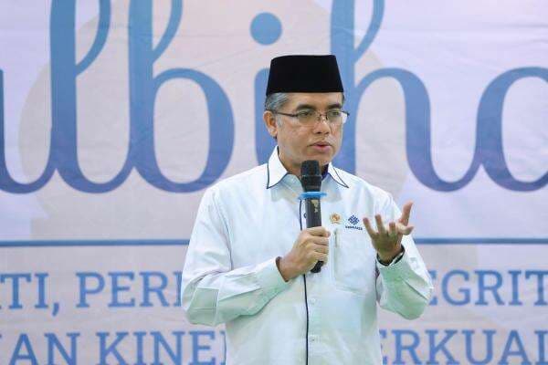 Menaker Sebut PHK Masih Hantui Industri Tanah Air, Dipicu Ketidakpastian Ekonomi Menaker Sebut PHK Masih Hantui Industri Tanah Air, Dipicu Ketidakpastian Ekonomi