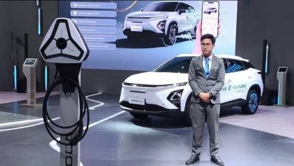 Penjualan Tembus 5.766 Unit, Ini 20 Mobil Listrik Terlaris di Indonesia Februari 2025 Penjualan Tembus 5.766 Unit, Ini 20 Mobil Listrik Terlaris di Indonesia Februari 2025