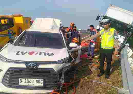 Mobil Rombongan TvOne Alami Kecelakaan di Ruas Tol Pemalang