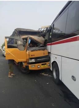 Kecelakaan Angkutan Barang dan Keselamatan di Jalan Tol