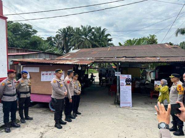 Tim Asistensi dan Supervisi dari Stamaops Polri Adakan Giat Pengecekan TPS Serta Meninjau Kantor KPU