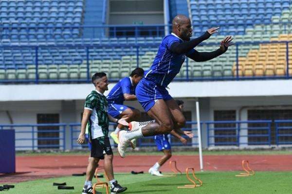 Persib Jalani Latihan Terakhir Jelang Hadapi Persis Solo