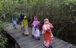 Tarik 5.000 Pengunjung Saat Libur Imlek 2025, Kebun Raya Mangrove Surabaya Siapkan Atraksi Seru!