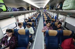 3 Hari Beroperasi, KA Direct Train Relasi Semarang-Jakarta Angkut 1.105 Penumpang