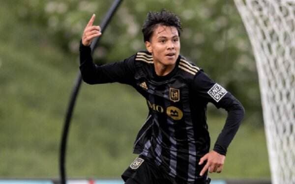 Striker Berdarah Indonesia Adrian Wibowo Masuk Skuad Los Angeles FC Musim 2025, Jadi Rekan Setim 2 Pemain Juara Dunia