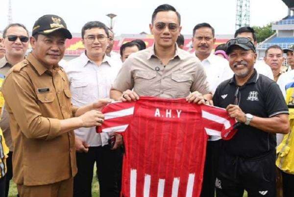 Prabowo Resmikan 17 Stadion Kelas Dunia, Menko AHY: Komitmen Infrastruktur Dukung Olahraga Prabowo Resmikan 17 Stadion Kelas Dunia, Menko AHY: Komitmen Infrastruktur Dukung Olahraga