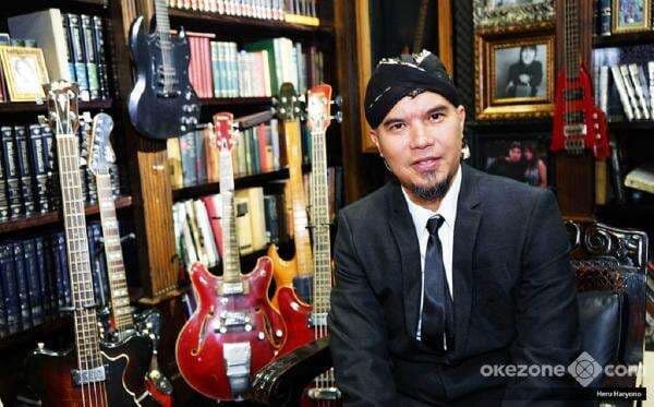 Kisruh Royalti, Ahmad Dhani Minta Maaf Setelah Sebut Penyanyi Lain Maling Kisruh Royalti, Ahmad Dhani Minta Maaf Setelah Sebut Penyanyi Lain Maling