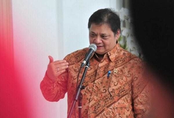 Airlangga Ternyata Kumpulkan Seluruh Keluarga Sebelum Mundur dari Ketua Umum Golkar