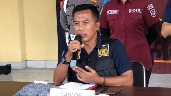 Olah TKP Ledakan Besar di Rumah Anggota Polsek Dlanggu, Tim Labfor Temukan Bahan Peledak 