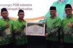 Anggota DPRD Bandung Barat Edi Rusyandi Raih PGM Award 2024