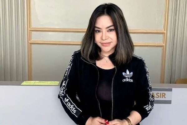 Biodata dan Agama Anisa Bahar, Pedangdut Seksi yang Dilamar Pacar Berondong