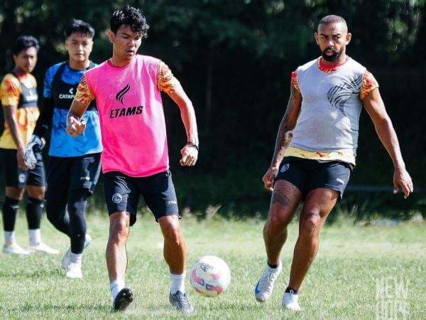 Link Live Streaming Arema FC vs PSM Makassar di Liga 1 2024-2025, Klik di Sini! Link Live Streaming Arema FC vs PSM Makassar di Liga 1 2024-2025, Klik di Sini!