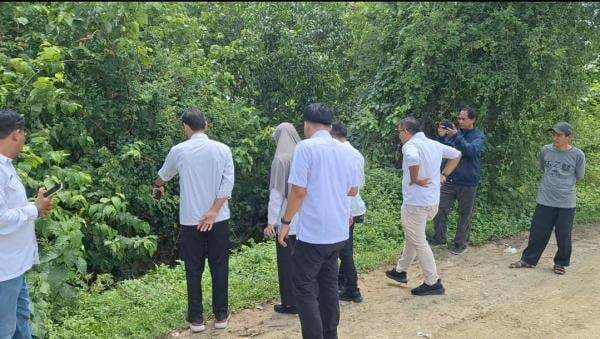 Sepekan Berlalu, DLH Karawang Belum Kantongi Identitas Perusahaan Pembuang Tinja di Sungai Kocon Sepekan Berlalu, DLH Karawang Belum Kantongi Identitas Perusahaan Pembuang Tinja di Sungai Kocon