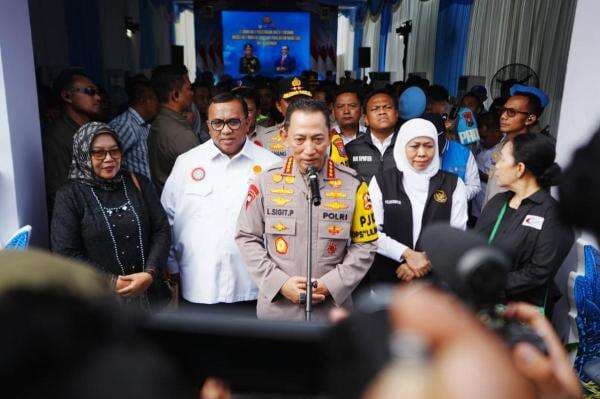 Pesan Kapolri ke Buruh: Terus Perjuangkan Hak Sesuai Semangat Marsinah Pesan Kapolri ke Buruh: Terus Perjuangkan Hak Sesuai Semangat Marsinah