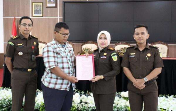 Kejari Bekasi Lakukan Restorative Justice Kasus Pedagang Bakso Pukul Polisi di Cikarang