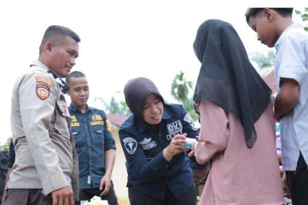 Polri Gelar Patroli Medis Layani Kesehatan Korban Banjir di Aceh Tamiang Polri Gelar Patroli Medis Layani Kesehatan Korban Banjir di Aceh Tamiang