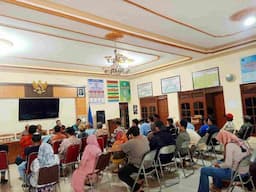 Tolak Keberadaan Minimarket Modern, Warga Randusaga Kulon Brebes Gelar Audiensi