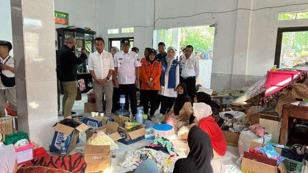 Jabar Siaga Darurat Banjir! Pj Gubernur Kunjungi Pengungsian Ratusan Warga Sukabumi