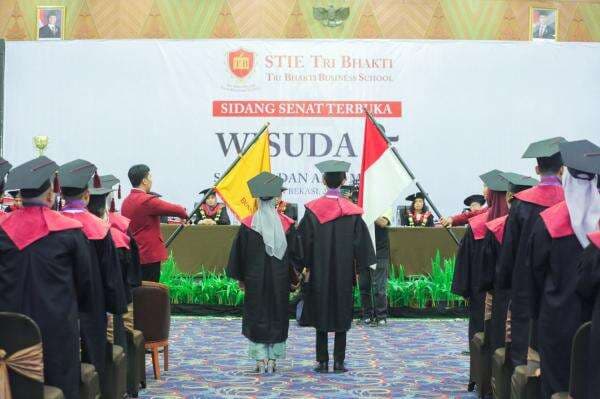 Gelar Wisuda ke-25, Ini Pesan Ketua Tri Bhakti Business School