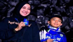 Laga Spesial Persib vs Persita, Saatnya Ajak Ibumu ke Stadion!