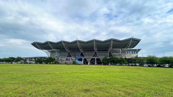 Dulu Sepi Bak Kuburan, Bandara Kertajati Mau Dikembangkan Jadi Bengkel Pesawat Dulu Sepi Bak Kuburan, Bandara Kertajati Mau Dikembangkan Jadi Bengkel Pesawat