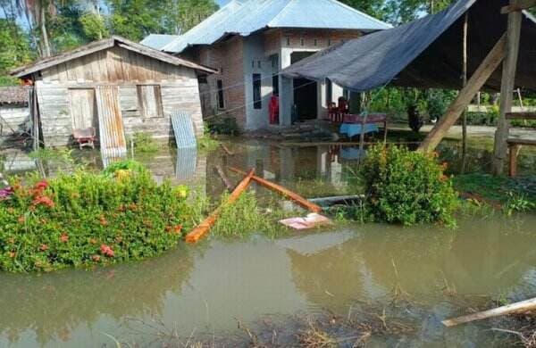 Banjir dan Lonsor Melanda Dua Kabupaten di Sulsel, 94 KK Terdampak