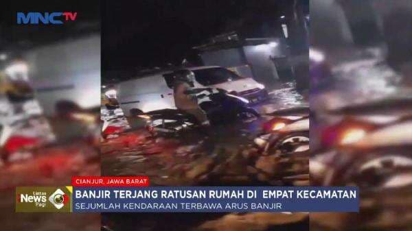 Ratusan Rumah di Cianjur Terendam Banjir, Warga Sibuk Bersihkan Lumpur Ratusan Rumah di Cianjur Terendam Banjir, Warga Sibuk Bersihkan Lumpur